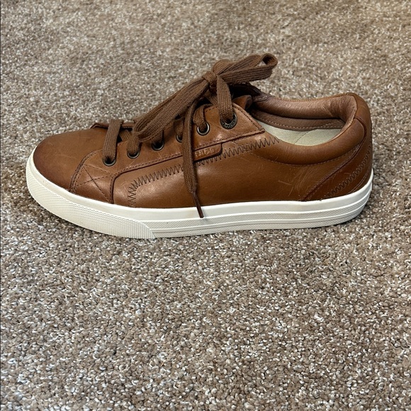 Taos Plim Soul Lux Women's Sneaker - Soft Premium Leather Lace Up Shoe SZ 8.5 - Picture 2 of 10